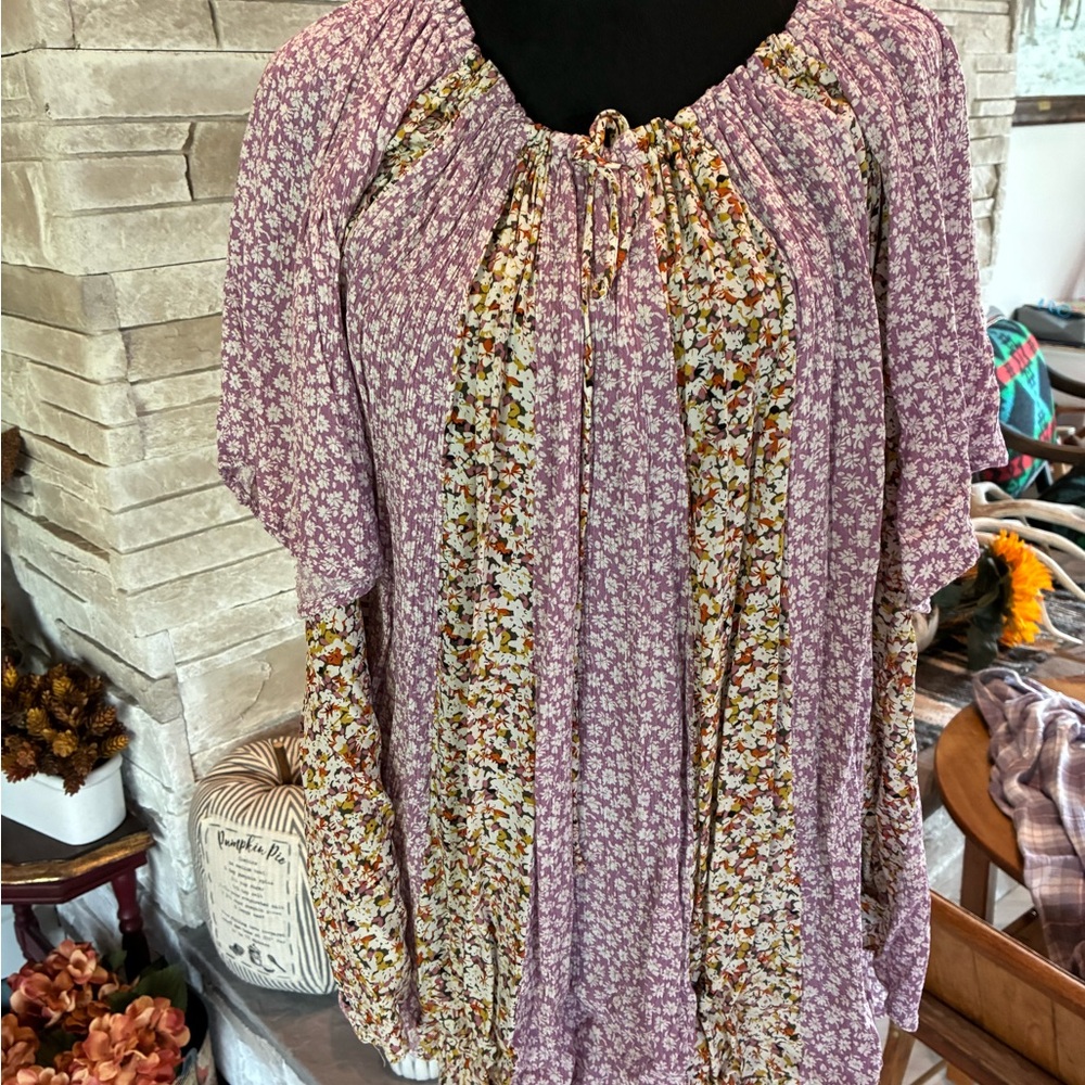 DAVI & DANI Lavender Floral Peasant Blouse